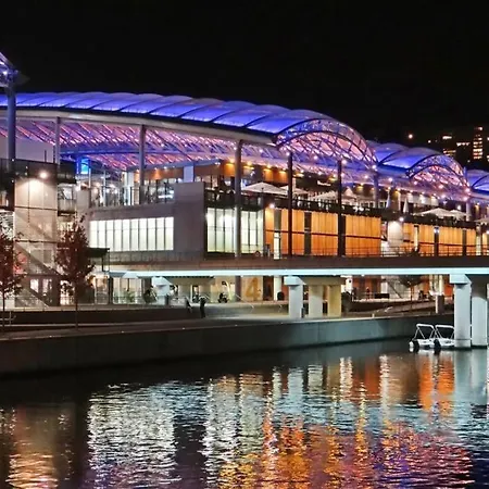 S&c - Vue Au Coeur De La Confluence Marina * Lyon